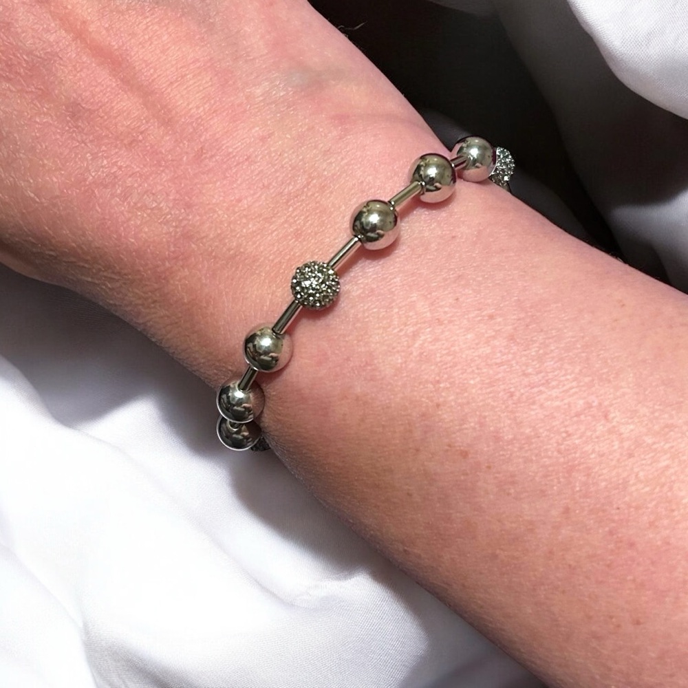 Gorgeous Rebecca Minkoff Silver Bracelet Rhodium Magnet New - Picture 4 of 4